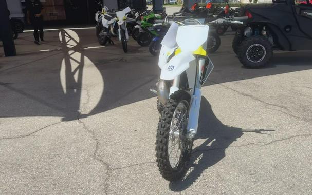 2025 Husqvarna TC 300