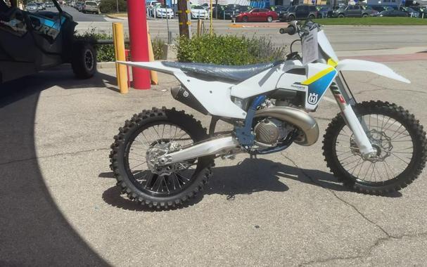 2025 Husqvarna TC 300
