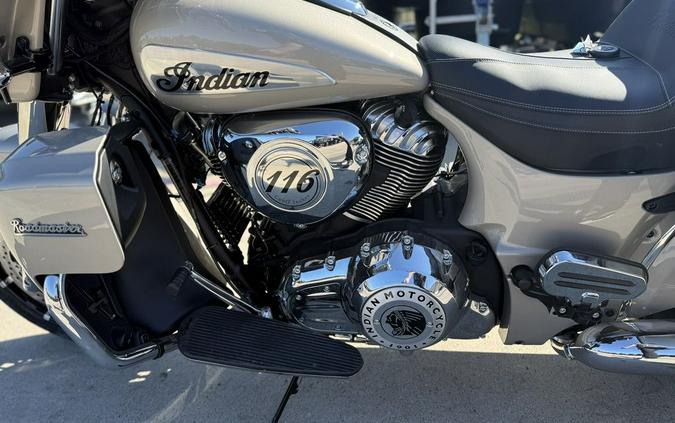 2025 Indian Motorcycle® Roadmaster® Limited w/Powerband Audio Silver Quartz Metallic