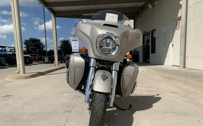 2025 Indian Roadmaster Limited w/Powerband Audio Silver Quartz Metallic