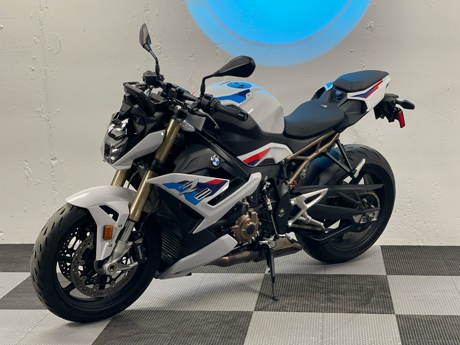 2022 BMW S 1000 R