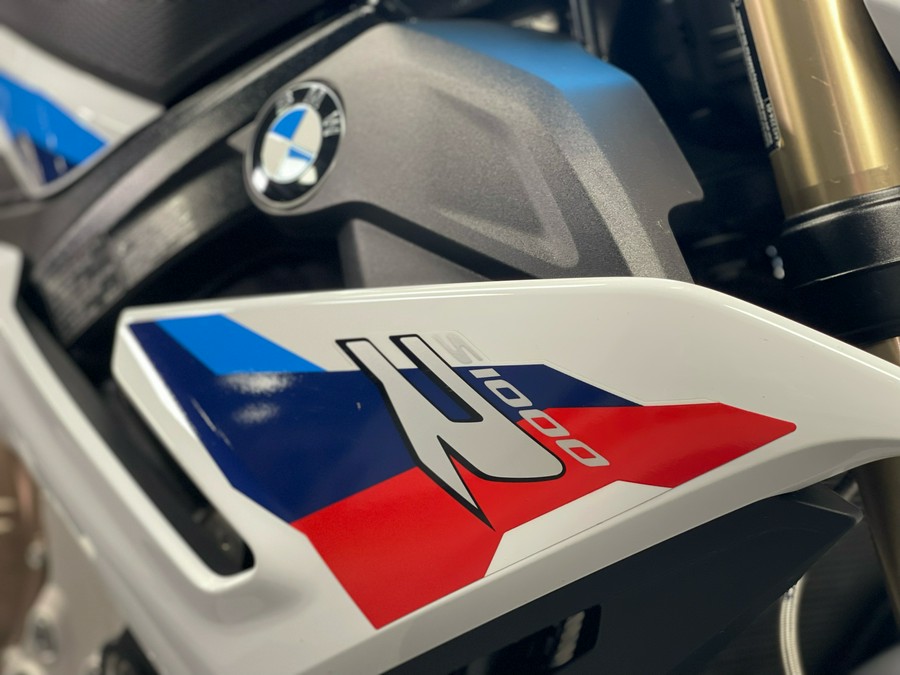 2022 BMW S 1000 R