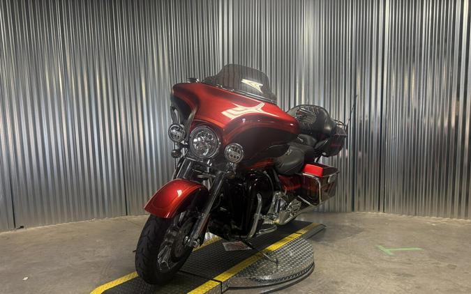 2009 Harley-Davidson CVO Ultra Classic Electra Glide RUBY R/MAROON