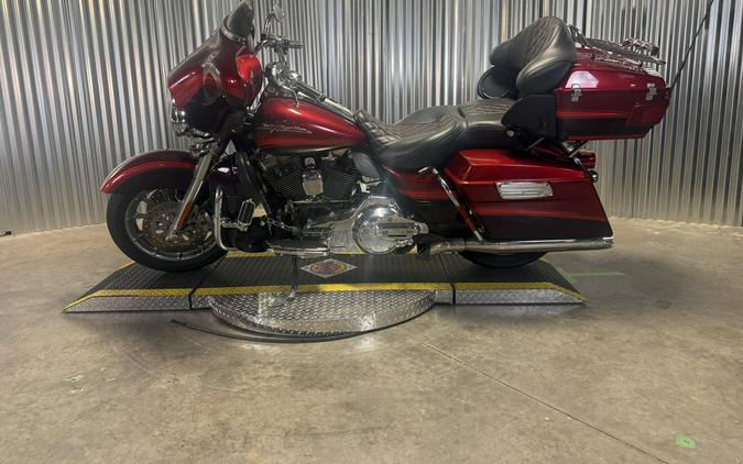 2009 Harley-Davidson CVO Ultra Classic Electra Glide RUBY R/MAROON