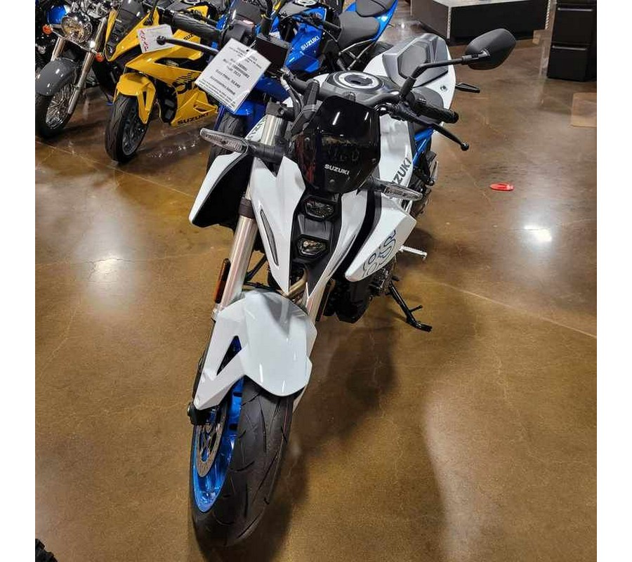 2023 Suzuki GSX-8S