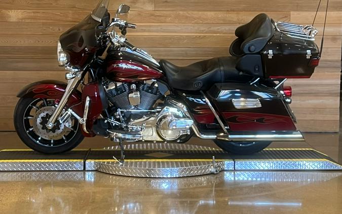 2011 Harley-Davidson CVO™ Ultra Classic® Electra Glide®