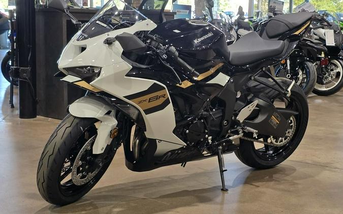 2026 Kawasaki Ninja® ZX™-6R Base