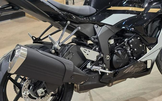 2026 Kawasaki Ninja® ZX™-6R Base