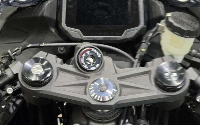 2026 Kawasaki Ninja® ZX™-6R Base