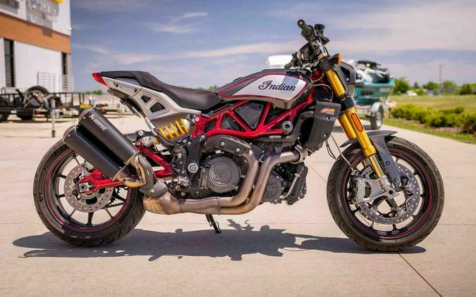 2022 Indian Motorcycle® FTR R Carbon Carbon Fiber