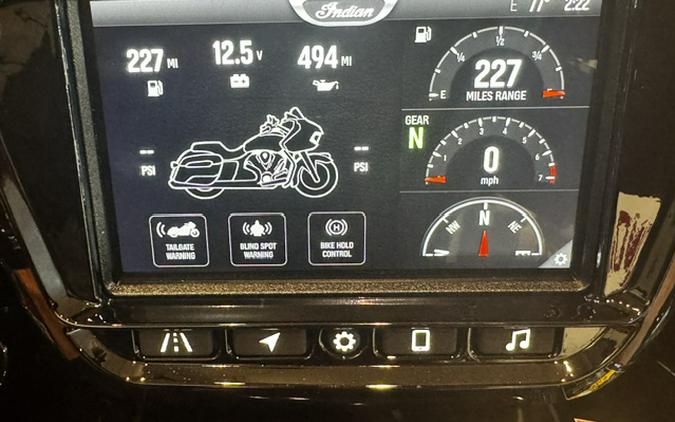2026 Indian Motorcycle® Challenger 112 Dark Horse® Signature Series