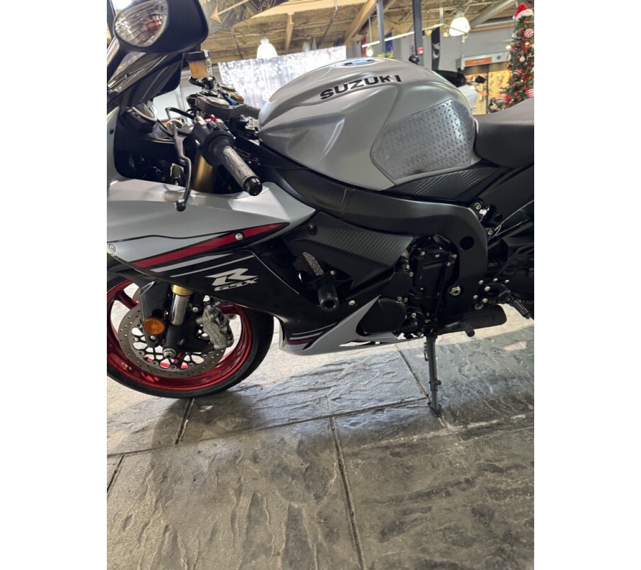 2023 Suzuki GSX-R750