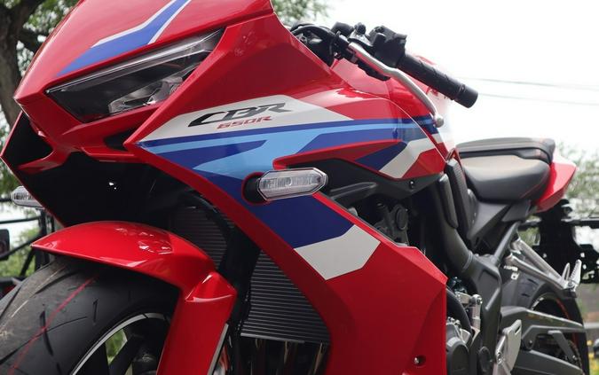 2026 CBR650R E-Clutch - Honda