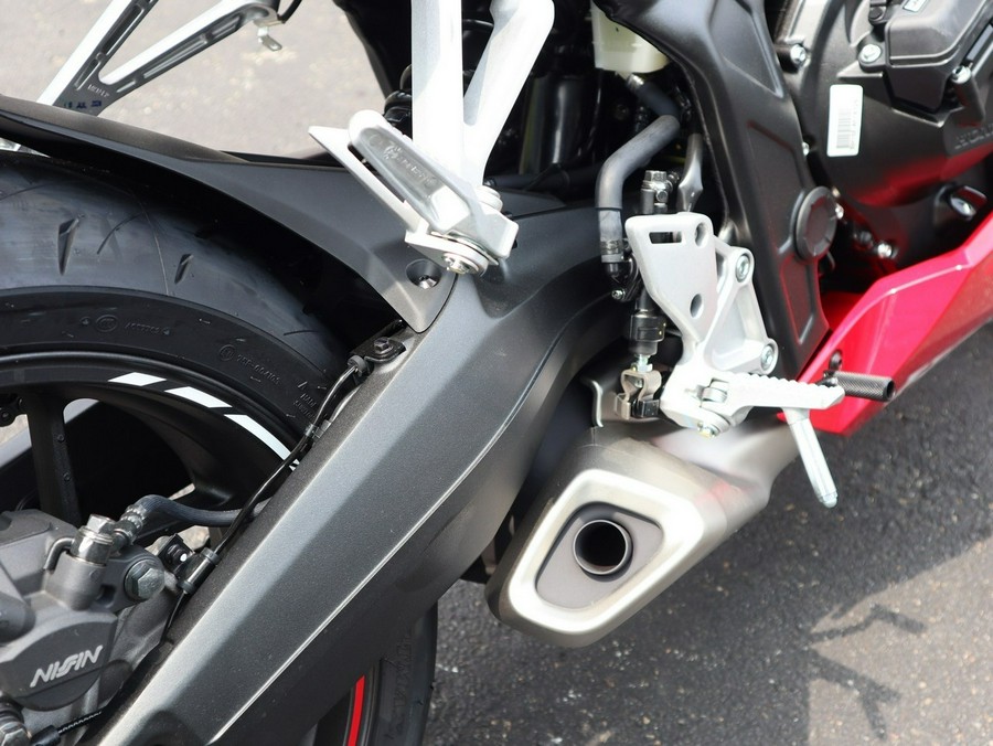 2026 CBR650R E-Clutch - Honda
