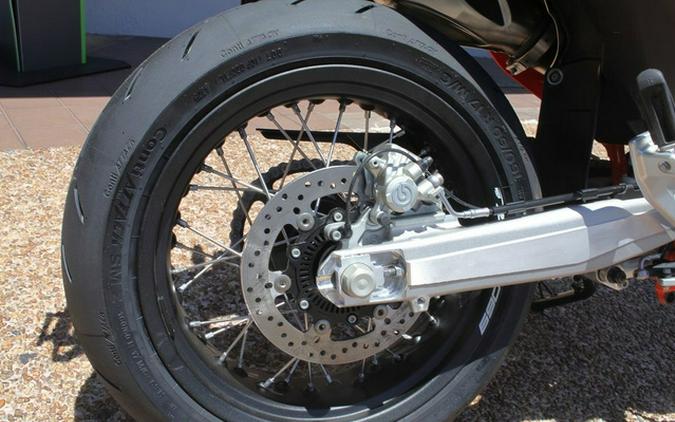2026 KTM 690 SMC R