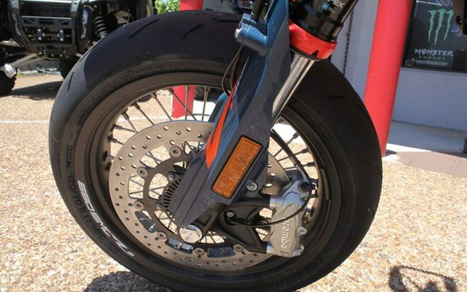 2026 KTM 690 SMC R