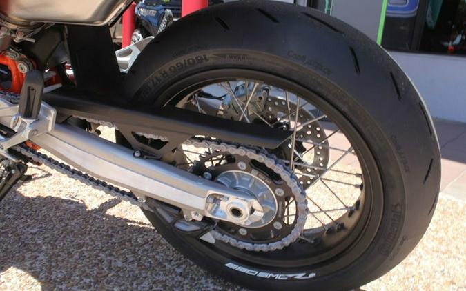 2026 KTM 690 SMC R