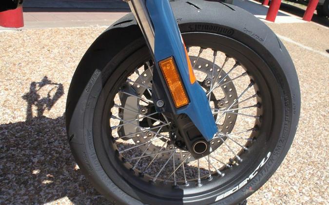 2026 KTM 690 SMC R