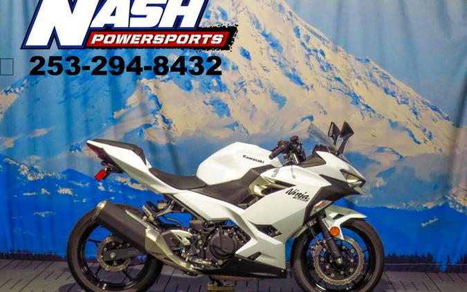 2020 Kawasaki Ninja 400 ABS Pearl Blizzard White