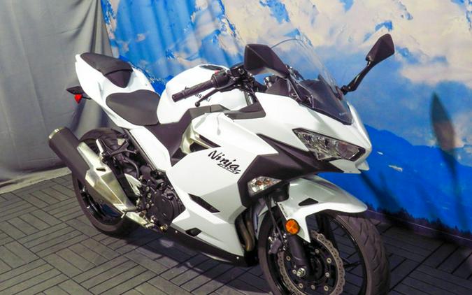 2020 Kawasaki Ninja 400 ABS Pearl Blizzard White