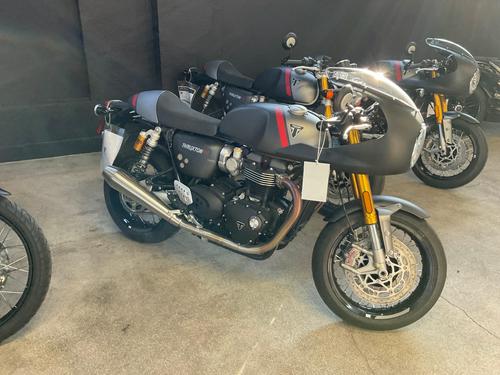 2020 Triumph Thruxton RS Review (17 Fast Facts)