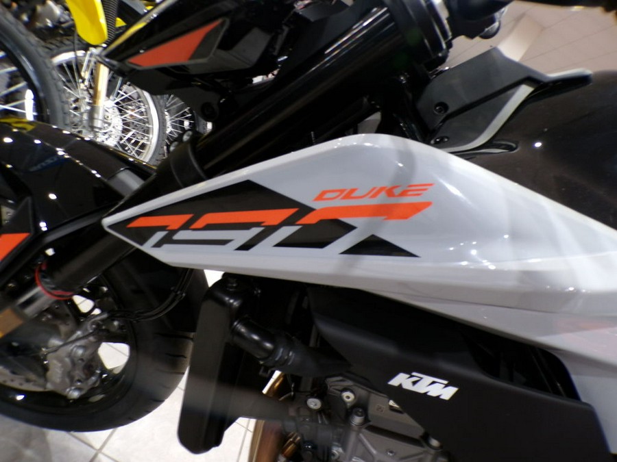 2024 KTM 890 Adventure R