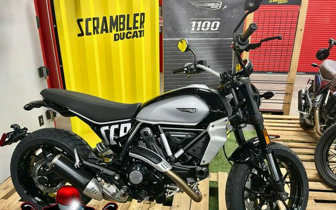 2025 Ducati Scrambler Icon Dark Icon Thrilling Black