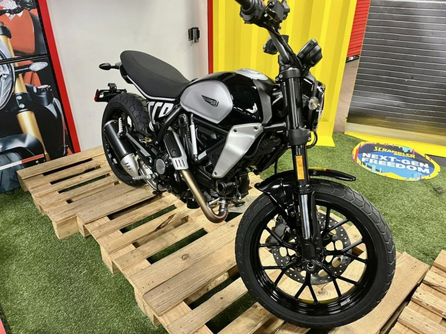 2025 Ducati Scrambler Icon Dark Icon Thrilling Black