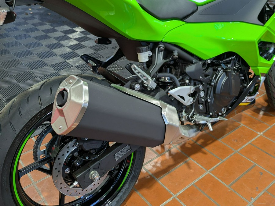 2025 Kawasaki Ninja 500 KRT Edition