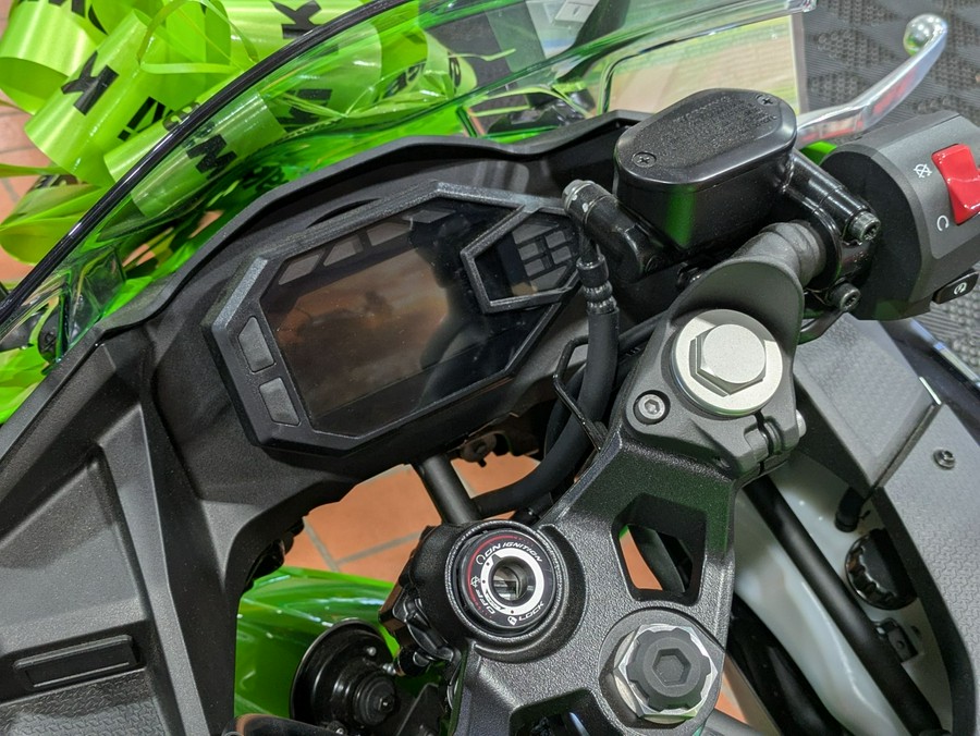 2025 Kawasaki Ninja 500 KRT Edition