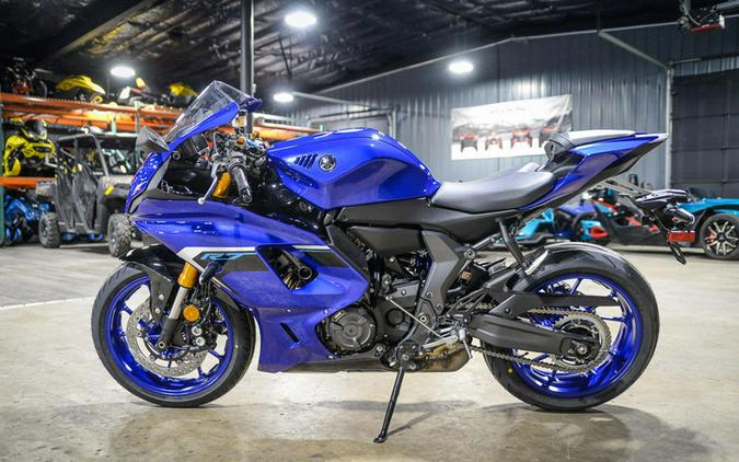 2025 Yamaha YZF-R7