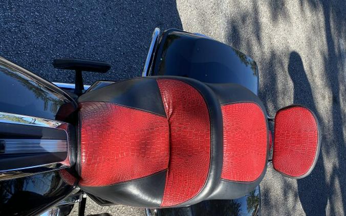 2014 Harley-Davidson® Ultra Limited FLHTK