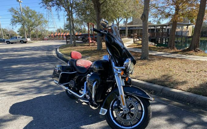 2014 Harley-Davidson® Ultra Limited FLHTK