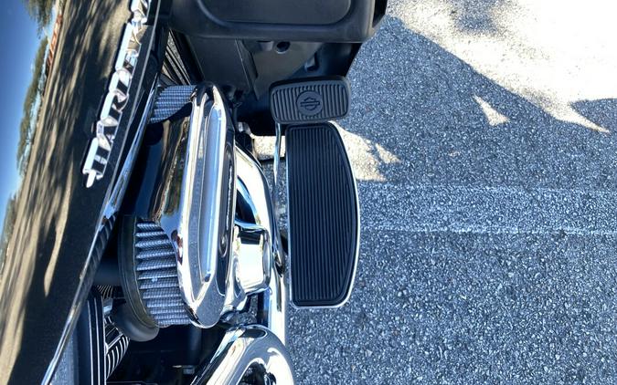 2014 Harley-Davidson® Ultra Limited FLHTK