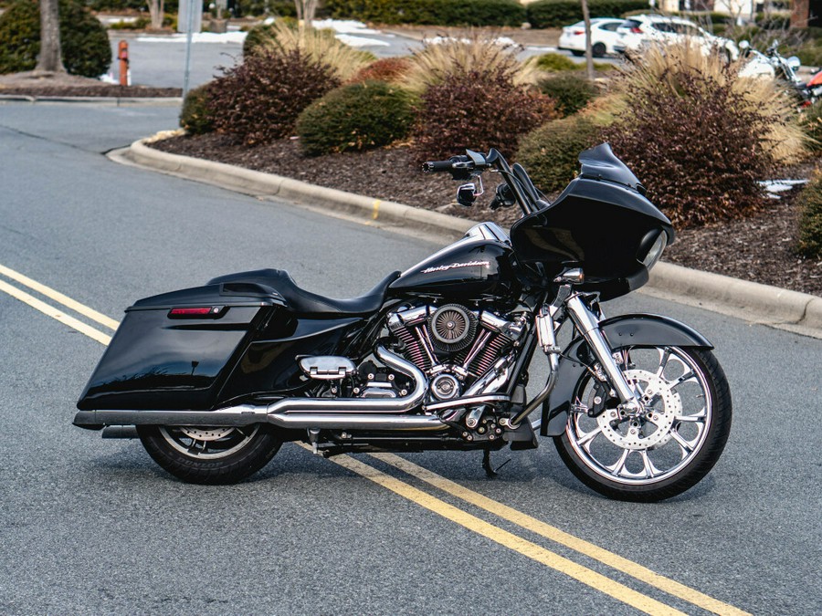 FLTRX 2019 Road Glide®