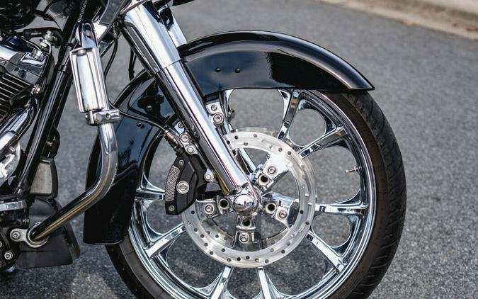 FLTRX 2019 Road Glide®