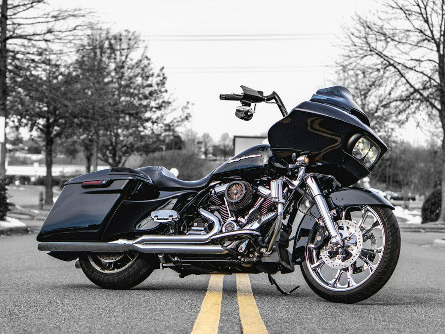 FLTRX 2019 Road Glide®
