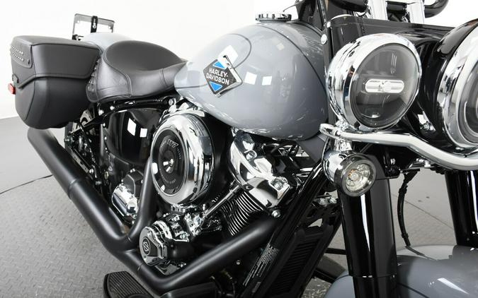 2026 Harley-Davidson® FLHC Heritage Classic®