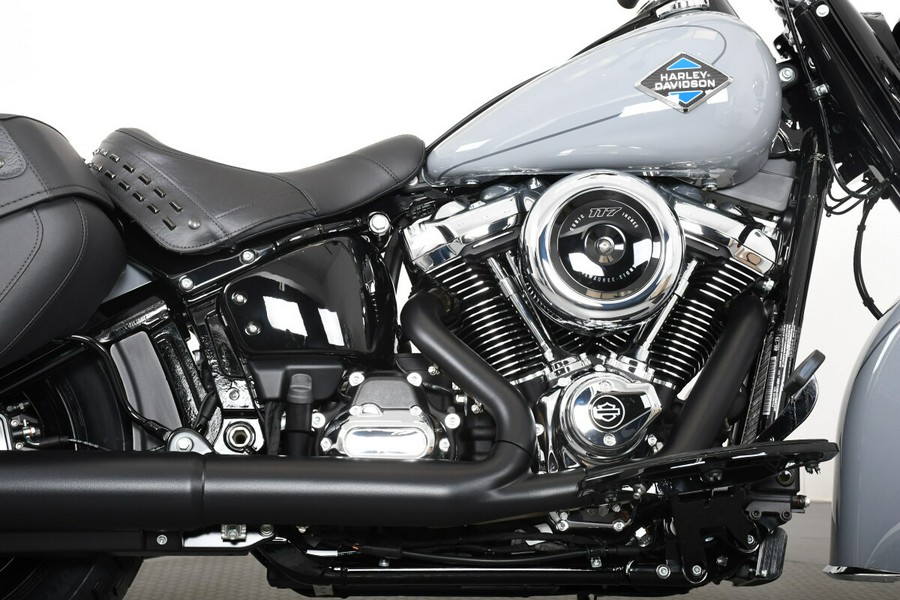 2026 Harley-Davidson® FLHC Heritage Classic®