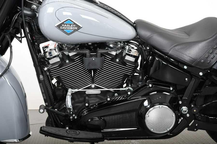 2026 Harley-Davidson® FLHC Heritage Classic®