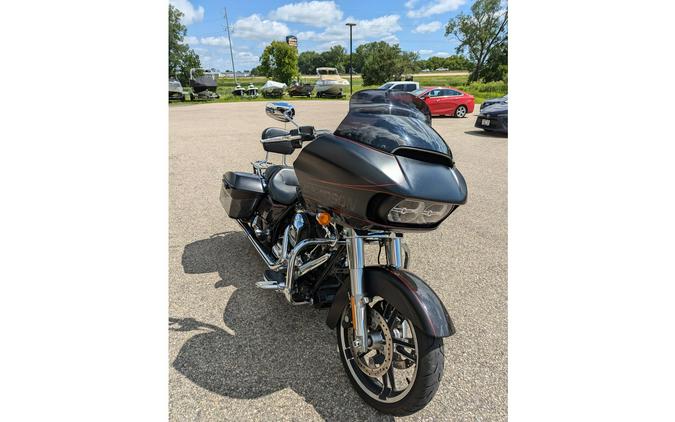 2015 Harley-Davidson® Road Glide®