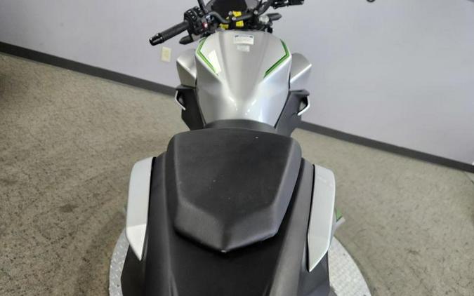 2024 Kawasaki Z7 Hybrid ABS