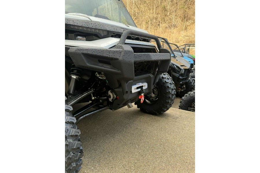 2026 Can-Am DEFENDER MAX LIMITED CAB HD11