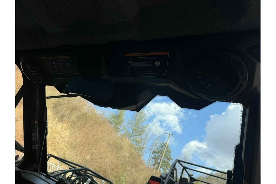 2026 Can-Am DEFENDER MAX LIMITED CAB HD11