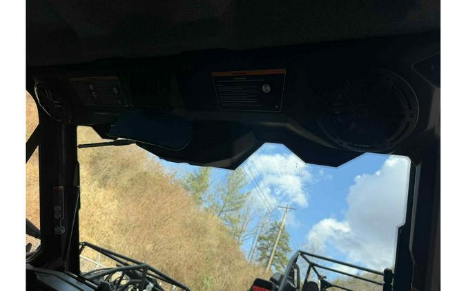 2026 Can-Am DEFENDER MAX LIMITED CAB HD11