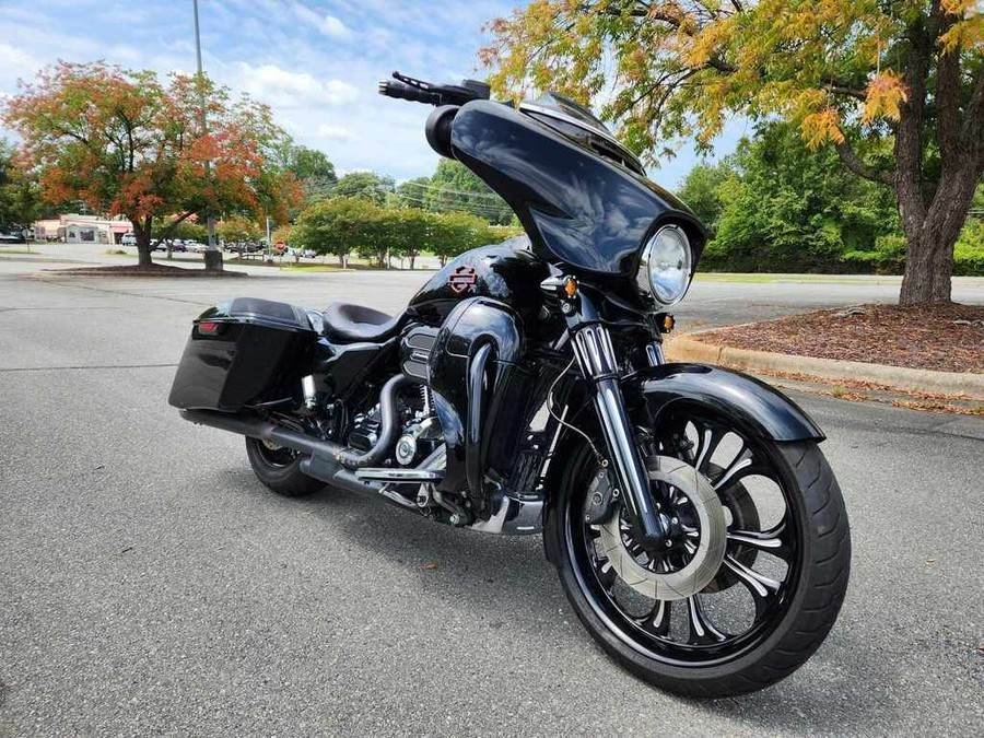 2015 Harley-Davidson Street Glide® CVOT Street Glide®