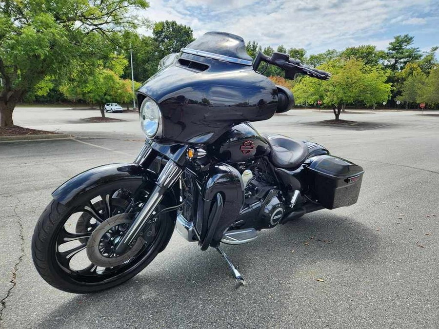 2015 Harley-Davidson Street Glide® CVOT Street Glide®