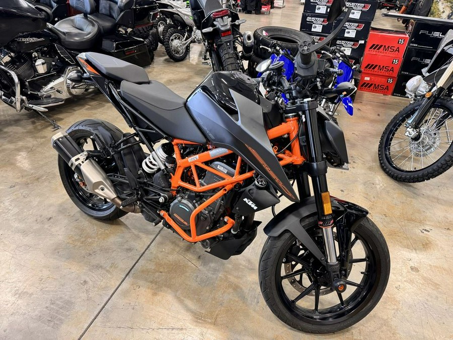 2023 KTM 390 Duke