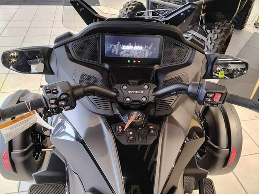 2025 Can-Am Spyder RT Limited Dark Wheels