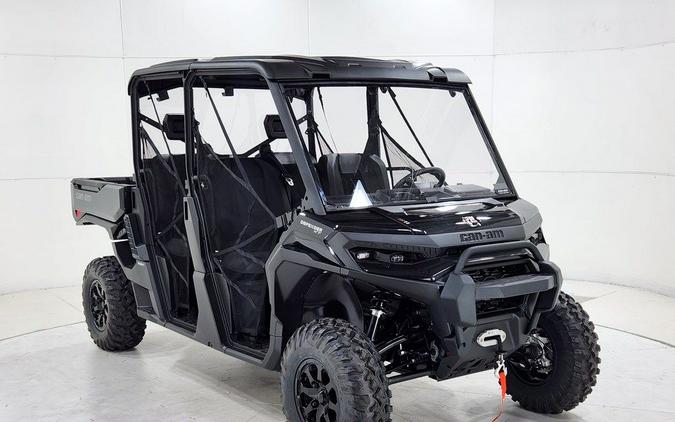 2026 Can-Am® Defender MAX XT HD11 With 10.25 in.display